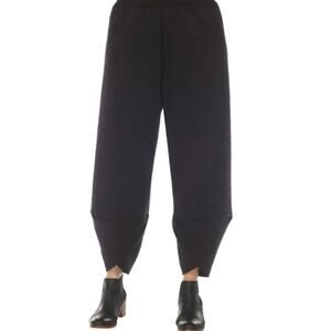 Inoah Quilted Tulip Hem Crop Pant in Black B137NB-BLACK Small